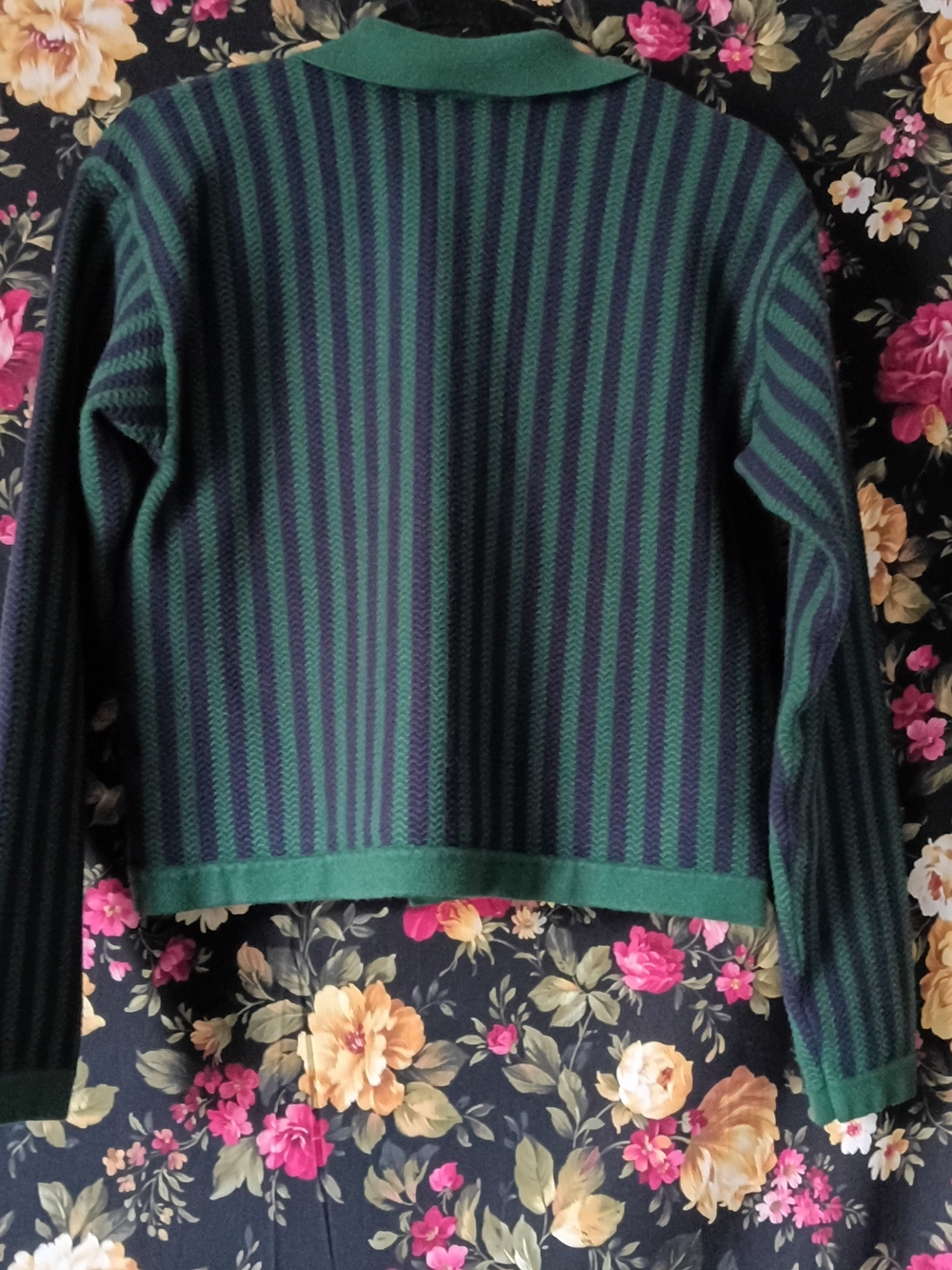Emerson Lang Green & Navy Striped Button-Front Sweater Jacket - Picture 4 of 9